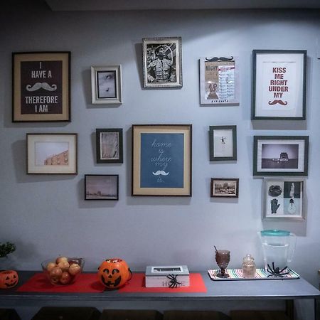 Don Moustache Boutique Hostel Барселона Екстериор снимка