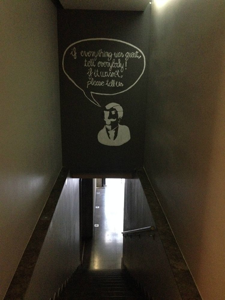 Don Moustache Boutique Hostel Барселона Екстериор снимка
