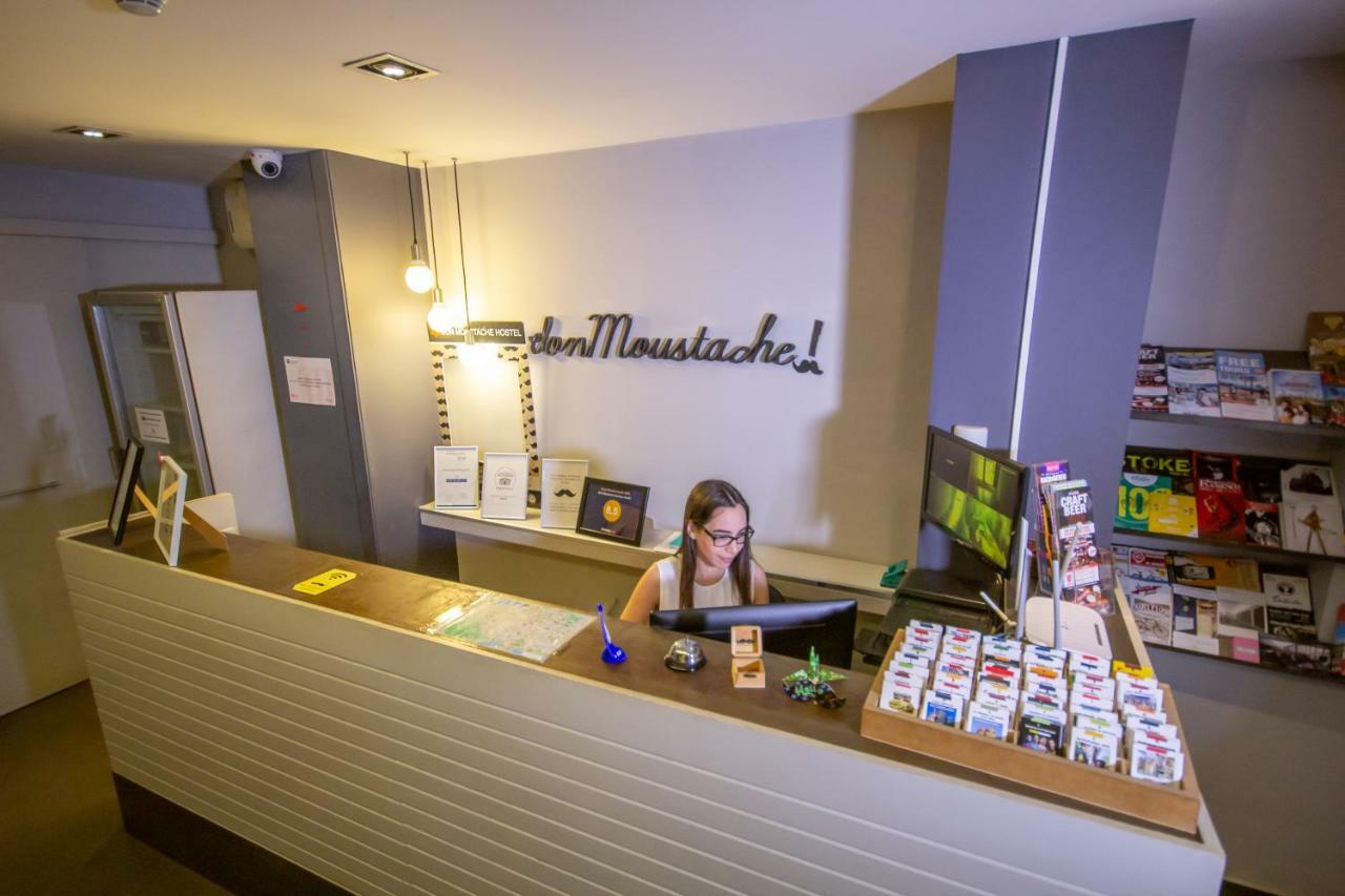Don Moustache Boutique Hostel Барселона Екстериор снимка